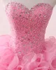 Rosa quinceanera klänningar 2023 bollklänningar pärlstav ren jacka rufsed organza spets upp puffy riktig bild prom klänning