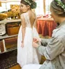 2017 Günstige neue Blumenmädchenkleider für Hochzeiten, Juwel-Ausschnitt, ärmellos, volle Spitze, knöchellang, offener Rücken, Geburtstag, Festzug, Kommunionkleid