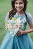 더러운 푸른 꽃 소녀 드레스 결혼식 짧은 소매 레이스와 얇은 명주 그물 드레스 미식가 드레스 뒤로 버튼 아기 생일 파티 드레스