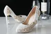 Роскошные жемчужины слоновая кость свадебные туфли для невесты Кристаллы выпускного вечера Высокие каблуки клевера стразы плюс размер заостренные носки свадебные туфли
