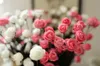 Venta al por mayor Real Touch Spring Feel Vivid PE Roses con 15Heads Bouquets para Home Garden y coronas de bodas Mostrar decoraciones de festivales