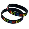 100 Stück Love Autism Dad and Mom Silikonkautschuk-Armband, mehrfarbiges Logo, Erwachsenengröße als Werbegeschenk