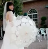 結婚式の花嫁の花嫁介添人の写真小道具12pcsのロット卸売のための綿刺繍のアンティークレースの傘パラソル