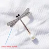 Najwyższej jakości błyszczący kryształ Rhinestone Pearl Dragonfly Broszka Szpilki Dla Kobiet Dziewczyna Wedding Bride Bukiet Broszki Biżuteria Hurtownie Xmas Prezenty