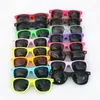 20 pcs / lot Lunettes de soleil classiques pour hommes multicolores Femmes et hommes Lunettes de soleil de plage Lunettes de soleil pour enfants UV400 Square Style229J