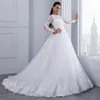 Två stycken bollkakor bröllopsklänningar nya avtagbara tåg spets applikationer pärlor brudklänningar kristall sashes vestido de novia