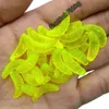 100 pçs plástico artificial 2.2cm isca de pesca larva grub iscas macias minhocas iscas de peixe para pesca da carpa