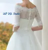 Vintage Elfenbein-Spitze-Organza-Ballkleid-Hochzeitskleider, U-Ausschnitt, halbe Ärmel, Knöpfe hinten, knielang, Brautkleider nach Maß