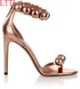 Été Femmes Chaussures Style Simple Talons Hauts Sandales Rivets Peep Toe Talons Mince Chaussures Femmes Ball Boucles Pompes