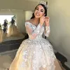 2017 prinses off shoulder lange mouw kant baljurk kathedraal trein trouwjurken luxe Dubai arabische tule kralen bruidsjurken EN10204