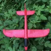 35cm skumflygplan handlaunched glider flygplan arm träningsbalansskikt leksaker för barn vuxen slumpmässig färg