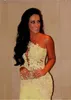 Eleganckie tiulowe szyfonowe osłona wieczorowe sukienki z koronkowymi aplikacjami Wyglądaj przez długie rękawy jedno ramię żółty bal 5469114