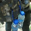 10ピース新しいカラビナの水のボトルホルダーキャンプハイキングアルミゴムバックルフック高品質