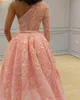 반짝임 Overskirt 인어 정장 드레스 저녁 착용 한 어깨 긴 소매 레이스 이브닝 가운 Sweep Train Tulle Sequined Prom Dress