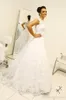 Arabskie rocznika koronki suknie ślubne aplikacja suknie ślubne linia patrz przez przyciski suknie ślubne z powrotem arabski Dubai Vestidos de Novia