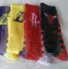 Chaussettes de basket-ball d'élite professionnelles chaudes Chaussettes de sport athlétiques longues au genou Hommes Mode Compression Chaussettes d'hiver thermiques en gros