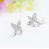 Luoteemi Nya högkvalitativa kvinnor Vackra damer Imitation Pearl Butterfly Design Silver Pin Ear Studs Earrings Party Jewelry2188314