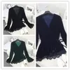 Autumn New Fashion Women's Sexy V-ringning Lång flare Sleeve Drawstring Slim midja Asymmetriskt spetsläckverk Velvet Top Shirts 3xl