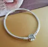 Authentieke 925 Sterling Silver Crystal Beads Bangle Moments Twee Tone armband met P Signature Clasp past bij Europese sieraden Charms9935675