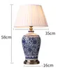 LED Lampes de table en porcelaine bleue et blanche à intensité variable Chine Fleur Lampe de bureau chinoise Cemaric Maison Chambre Lit Côté Table de Lecture Light2992290