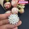 Botões lisos da parte traseira do enfeite do cristal de rocha da pérola da flor para ofícios do casamento