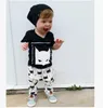 Barnkläder Satser Ins Fox Stripe Letter Baby Fashion Passar Långärmad T-shirt + Byxor Spädbarn Casual Outfits Boys Summer Clothes Sets J437