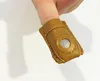 Handgjorda handarbetsfett täcker syntetiskt lädermynt fingerborg med metallspets DIY Syverktyg XB1