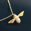 Mode nouveau haute qualité mignon abeille collier bijoux fins argent or couleur miel abeille pendentif collier pour les femmes Popular8198793