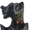 Idéalwat Bohemian Alliage Bronze Brown Feather Tassel Drop Enamel Fleur Crochet Pangle Boucles d'oreilles pour femmes bijoux