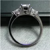 Wysokiej jakości 3 crt ​​trzy kamienne szmaragdowe pokrój diamentowy pierścionek zaręczynowy