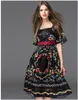 High Quality New Arrival 2018 Women's Square Neckline Short Sleeves Floral Printed Embroidery Elegant Runway Dresses in 2 Colors