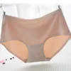 Navire libre Un morceau de fesses respirantes sans couture Culottes pour femmes Fil de glace à sertir de haute qualité Culottes féminines en coton NP001