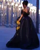 2018 Svart mor och dotter prom klänningar av axel hög låga taffeta kvällsklänningar Vestidos de Baile skräddarsydda