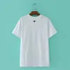 Partihandel- Vi borde alla vara feministiska t-shirt kvinnor toppar vit bomull casual t skjortor damer lösa tees plus size mode sommar 2017