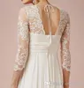 Lace knie lengte strand trouwjurk met v-neck 3/4 mouw ruches empire backless chiffon zomer korte bruidsjurken mode