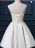 2017 Nya riktiga kvällsklänningar med sashes Elegant High Neck A-Line Backless Girls Women Short Ball Prom Party Graduation Formell Dress