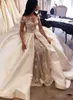 2017 사우디 아라비아 고급 웨딩 드레스 레이스 캡 슬리브 Applique 새틴 Overskirt 신부 가운 사용자 정의 만든 두바이 스타일 웨딩 드레스