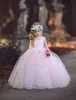 라이트 핑크 꽃 소녀 드레스 특종 Neckline 민소매 생일 드레스 뒤로 수제 꽃과 지퍼 볼 가운은 사용자 정의 만든