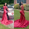 South African Open Back Red Prom Kleider 2k17 Sheer Long Sleeves Spitze Applikationen Sweep Zug Abendkleider Black Girl Party Vestidos