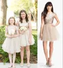 Junior Bridesmaid Dresses Champagne Sequin Top Short Wedding Bridesmaid Dress Tulle Tutu Skirt Party Dress för Junior Flower Girl Dress