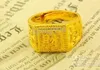 Klassisk gul guld fylld snidad "rikedom" ord mäns ring