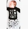 Kids Clothing Sets Ins Fox Stripe Letter Baby Fashion Garnitury Długim Rękawem T-Shirt + Spodnie Niemowlę Casual Stroje Chłopcy Letnie Zestawy odzieżowe J437