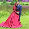 빈티지 긴 소매 공 가운 이슬람 붉은 색 웨딩 드레스 높은 목 아랍 무슬림 여성 신부 가운 플러스 크기