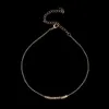 女の子ナイトクラブの贈り物のための銀または金色の色のチェーンのスクエアビーズの縁の鎖のネックレスのフェムムチョーカーネックレス