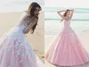 Roze Baljurk Quinceanera Jurken Scoop Sheer Straps Floral Applicaties Tule Vloer Lengte Prom Jurken Sweet 16 jurken