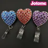 50pcs/Lot Key Ring Mix Color شكل قلب قابلة للسحب اسم معرف ممرضة الاسم شارة حامل بكرة مع هدية ممرضة التمساح