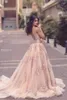 Sexy Lace Backless Prom Robes formelles 2018 Berta Sheer Neck Sans manches avec train détachable Split Arabic Evening Occasion Robes 9059546