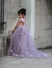 Lovely Lavender Lilac Puffy Tulle Kids Formal Wear Gowns Flower Girl Dresses with Hand Made Flowers Backless Arabic Girls Pageant Gown 2022