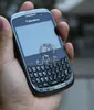 Original 9300 desbloqueado blackberry 9300 curvo celular remodelado 3G WIFI GPS teclado QWERTY