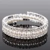 Perle di lusso 3 file Strass Bracciale elasticizzato Braccialetti da sposa Gioielli da sposa Bracciale con cristalli economici per la festa di ballo di sera della sposa